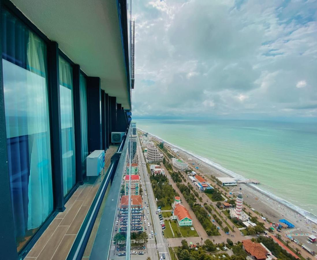 Batumi Floor40 บาทูมิ ภายนอก รูปภาพ